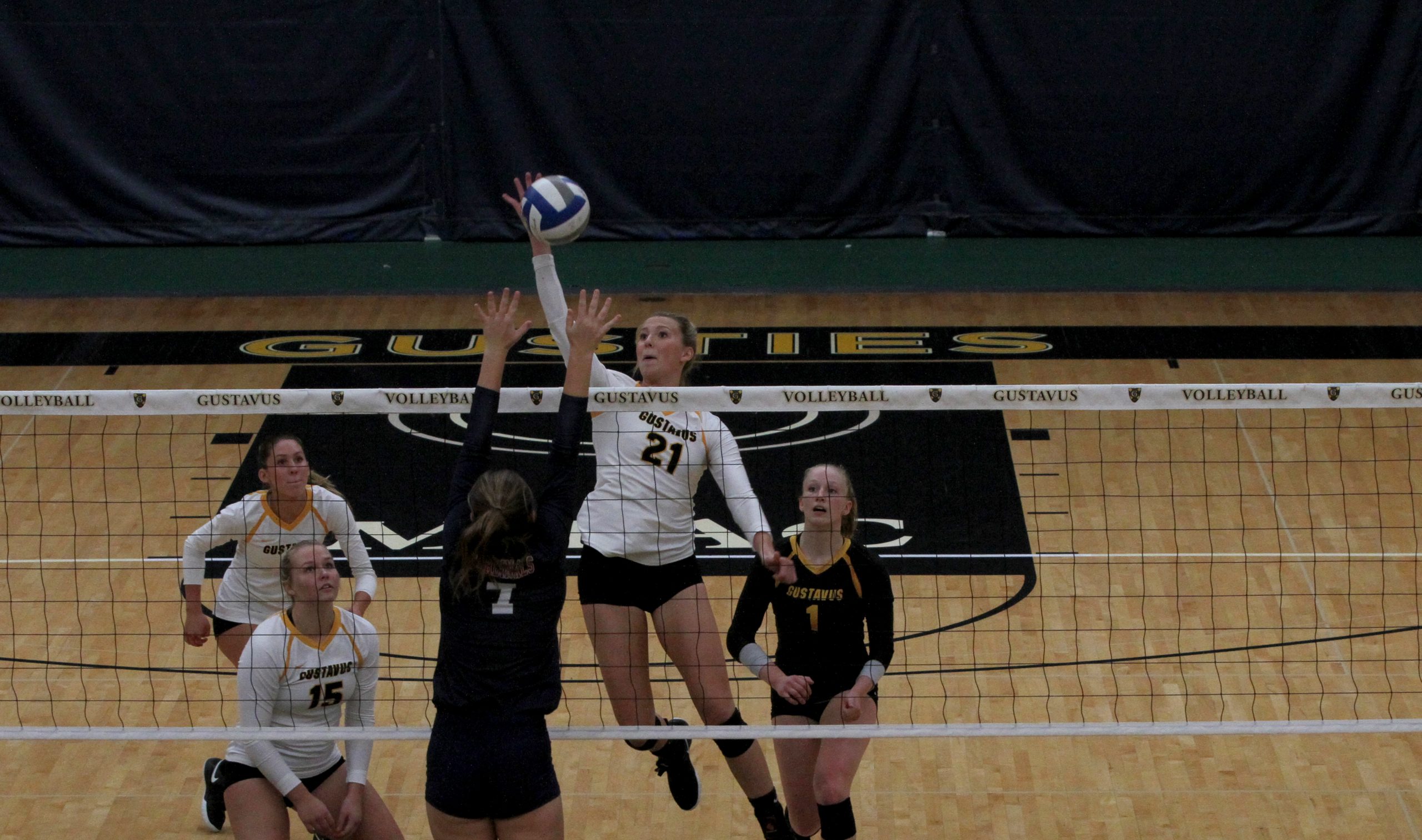 Volleyball Clinches MIAC Playoff Berth with 3-1 Win Over Saint Mary’s