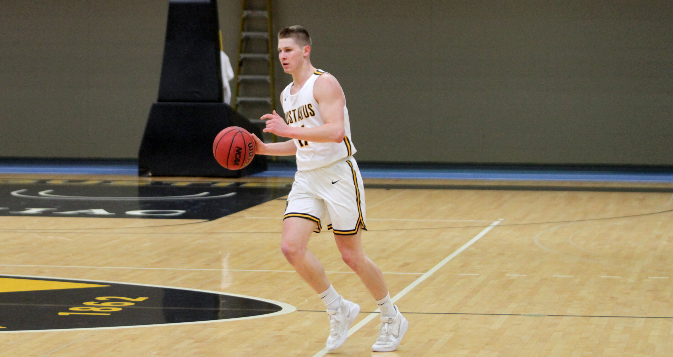 Men’s Basketball Looks For Fourth Straight Win at Macalester Saturday