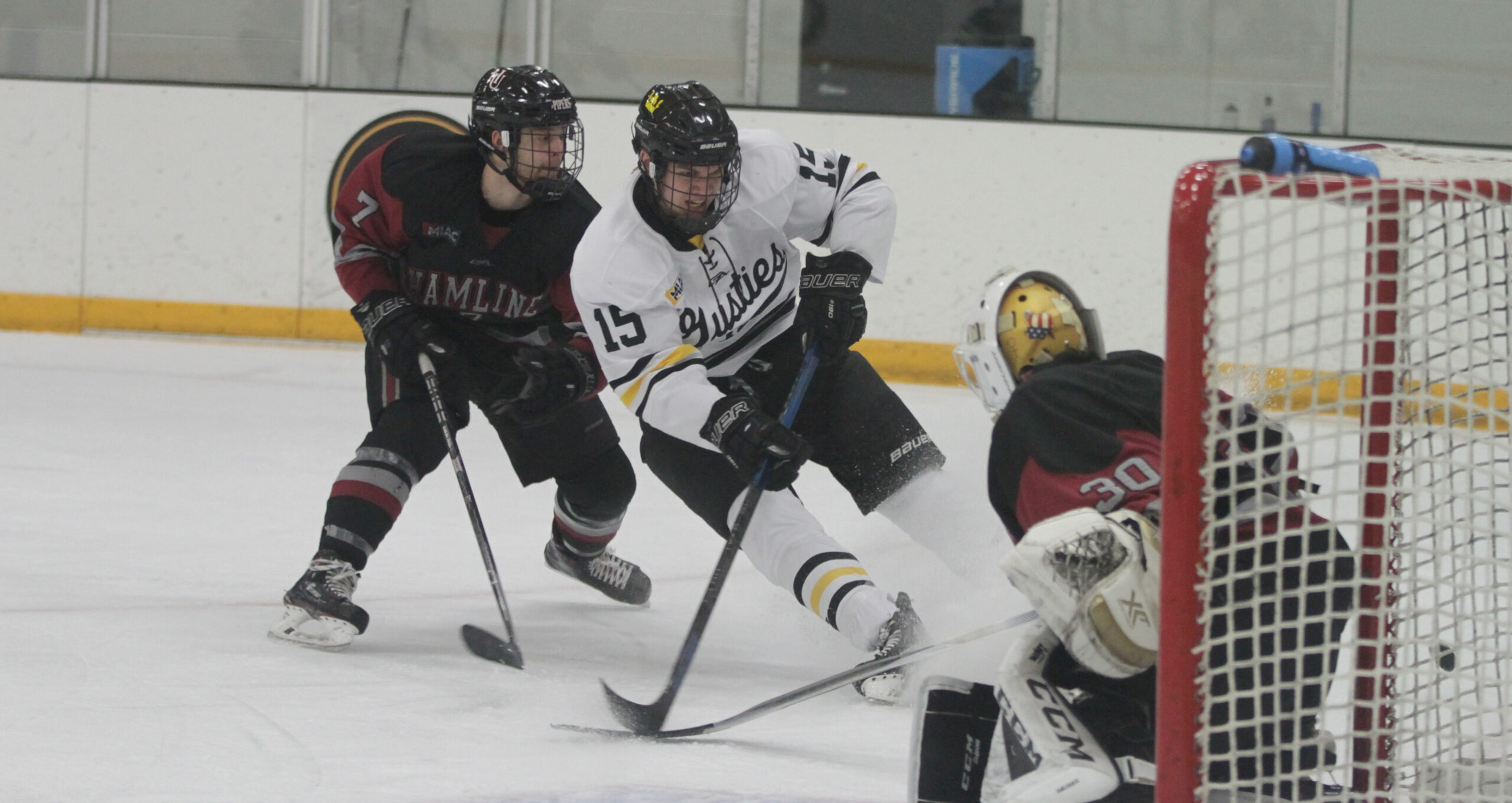 Men’s Hockey Slated for Hamline Series