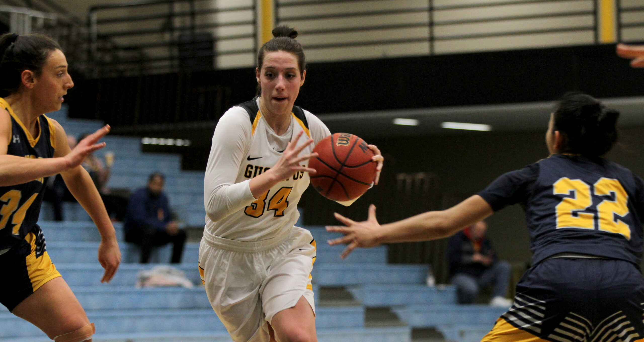 Women’s Basketball Travels to St. Olaf Saturday