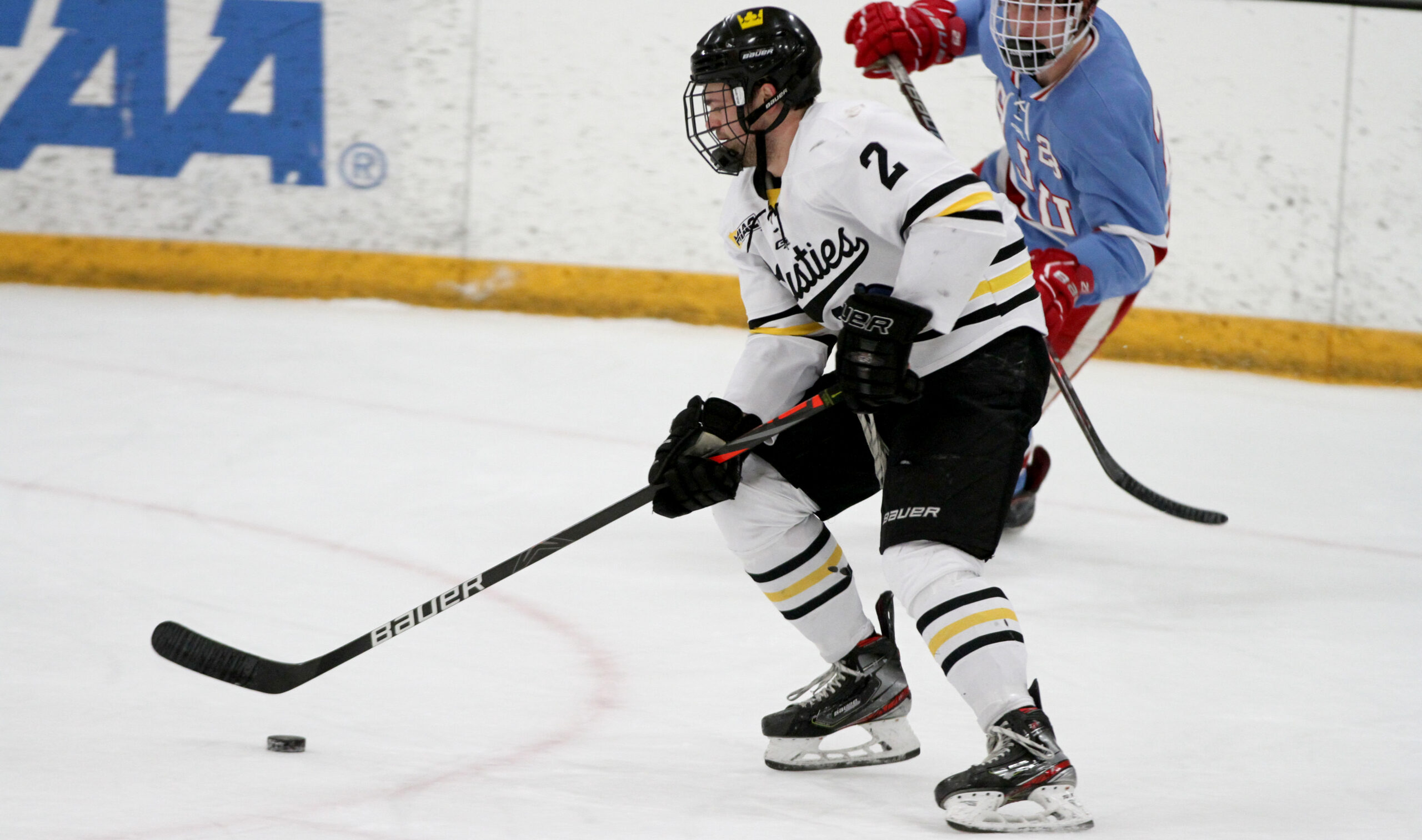 Men’s Hockey Falls 4-1 to Saint John’s