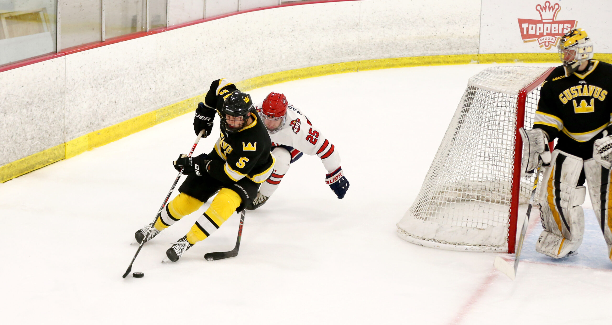 Comeback Falls Short, Men’s Hockey Loses 4-3 at Saint Mary’s