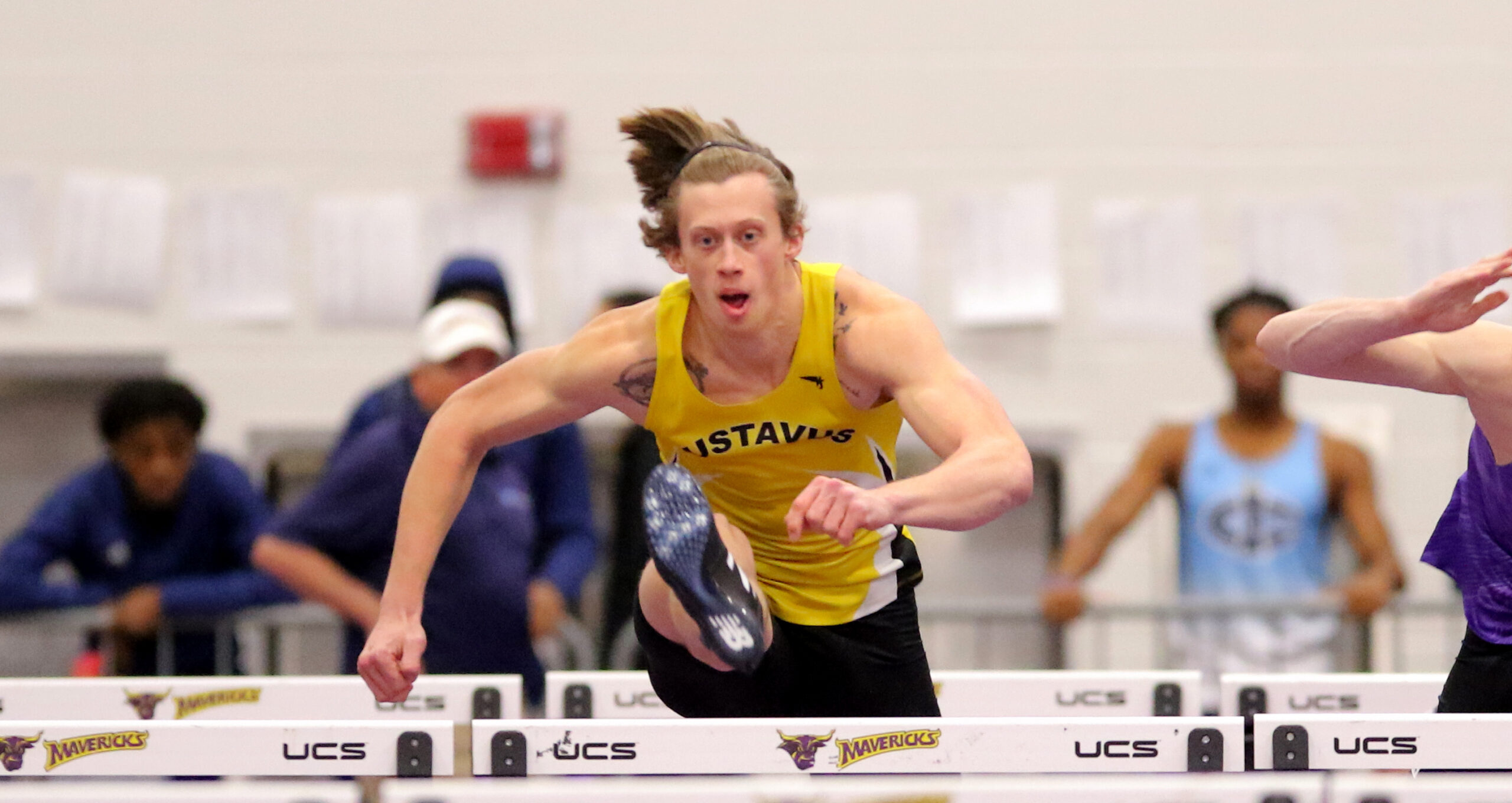 Men’s Indoor Track and Field Sets Records in Season Opener