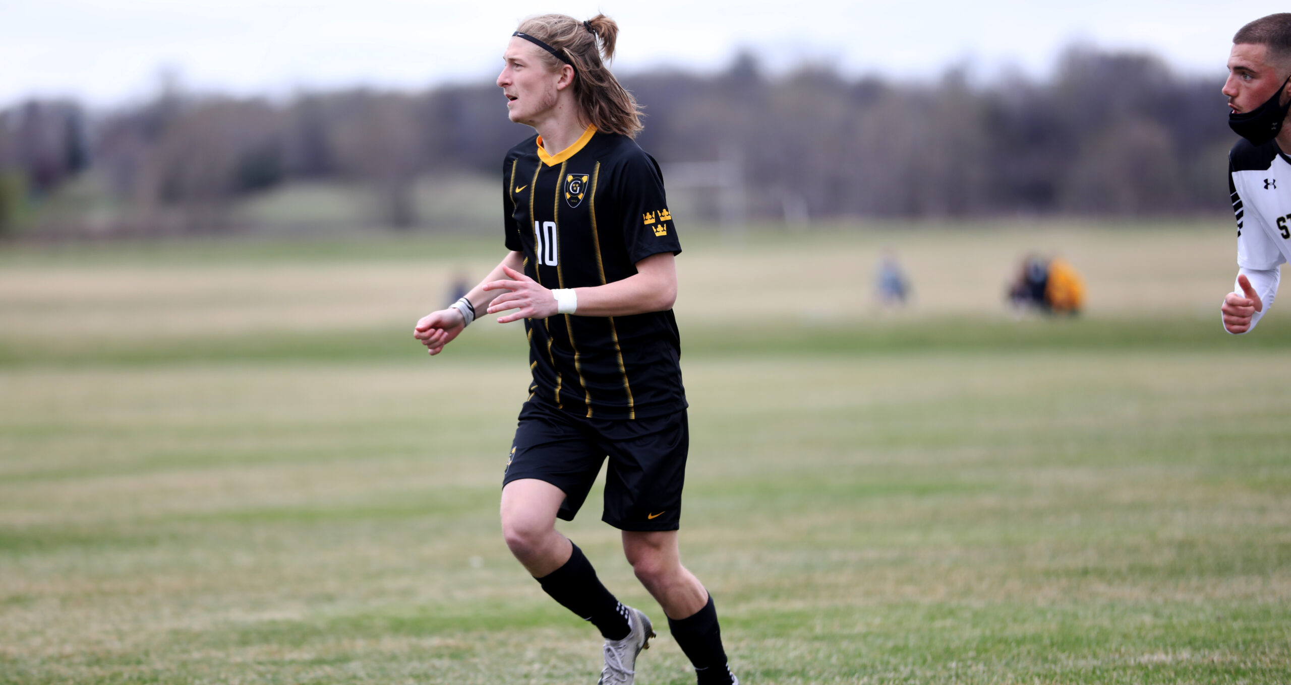 Late Goal Lifts Men’s Soccer Past Saint John’s 2-1