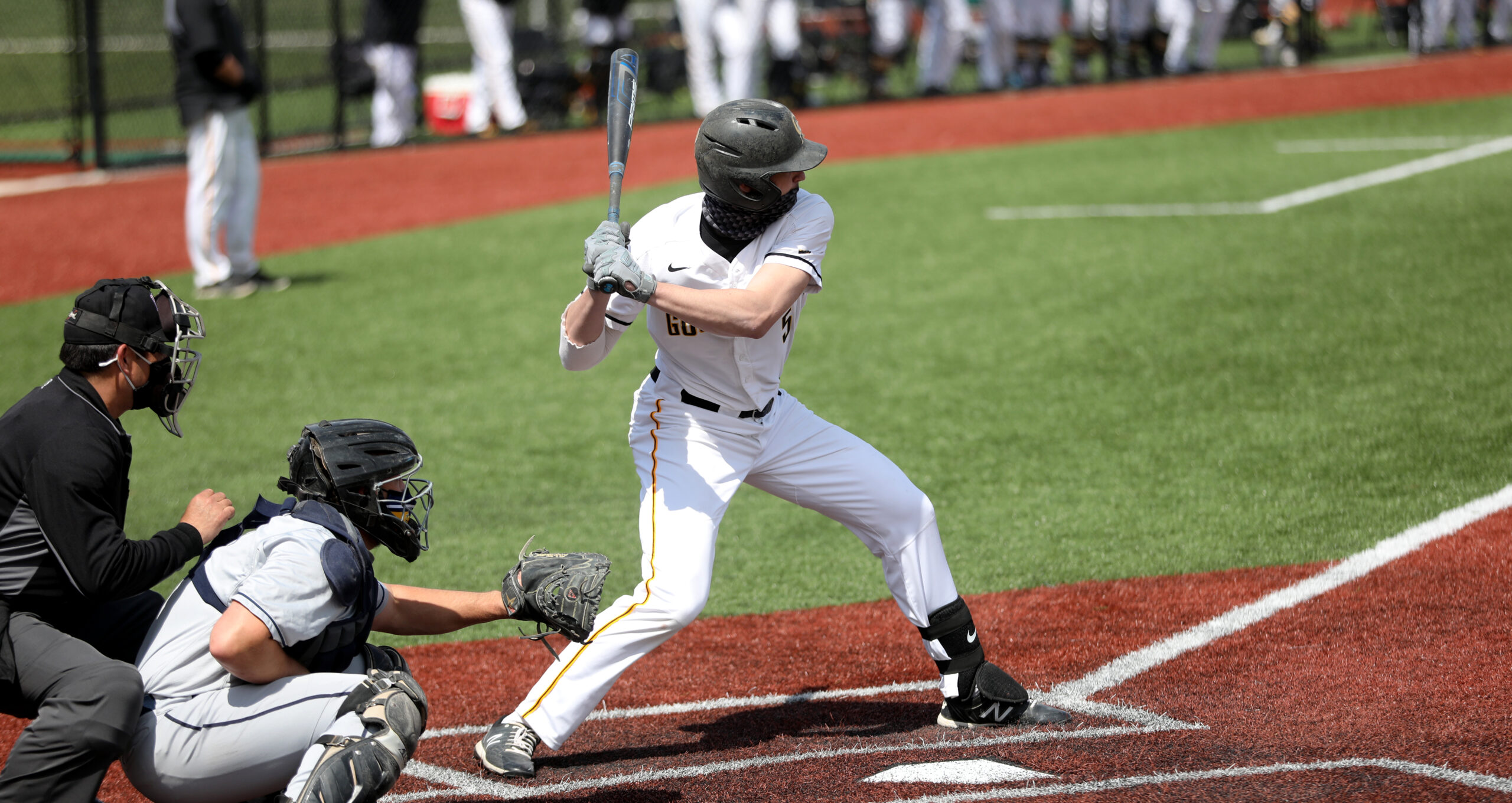 Baseball Wins Game One of MIAC Play-In Series 8-2 at Carleton