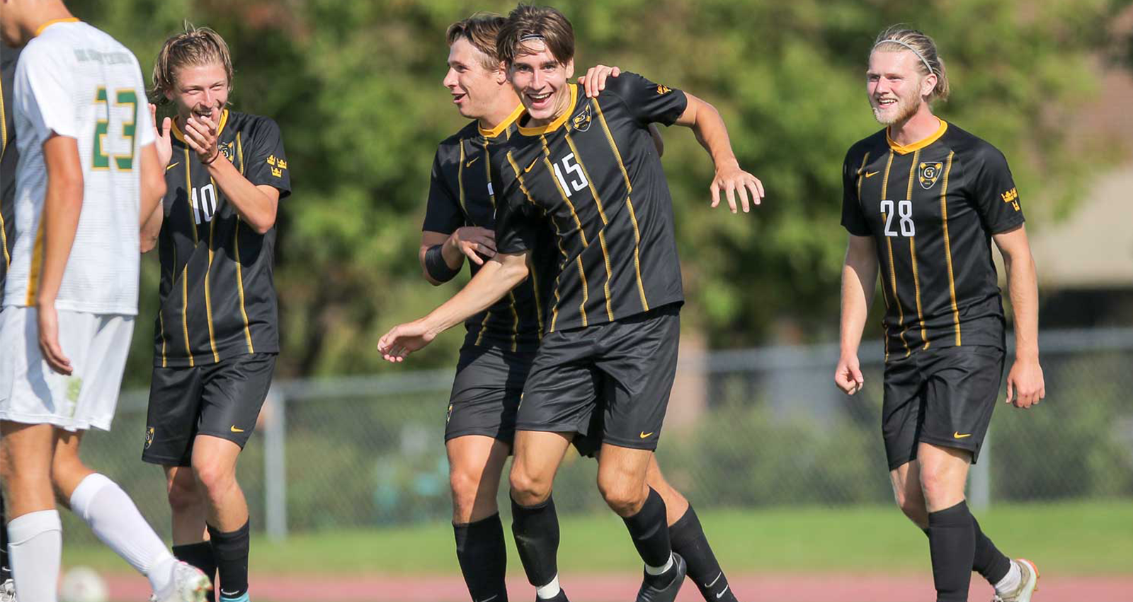 Men’s Soccer Shuts Out St. Norbert