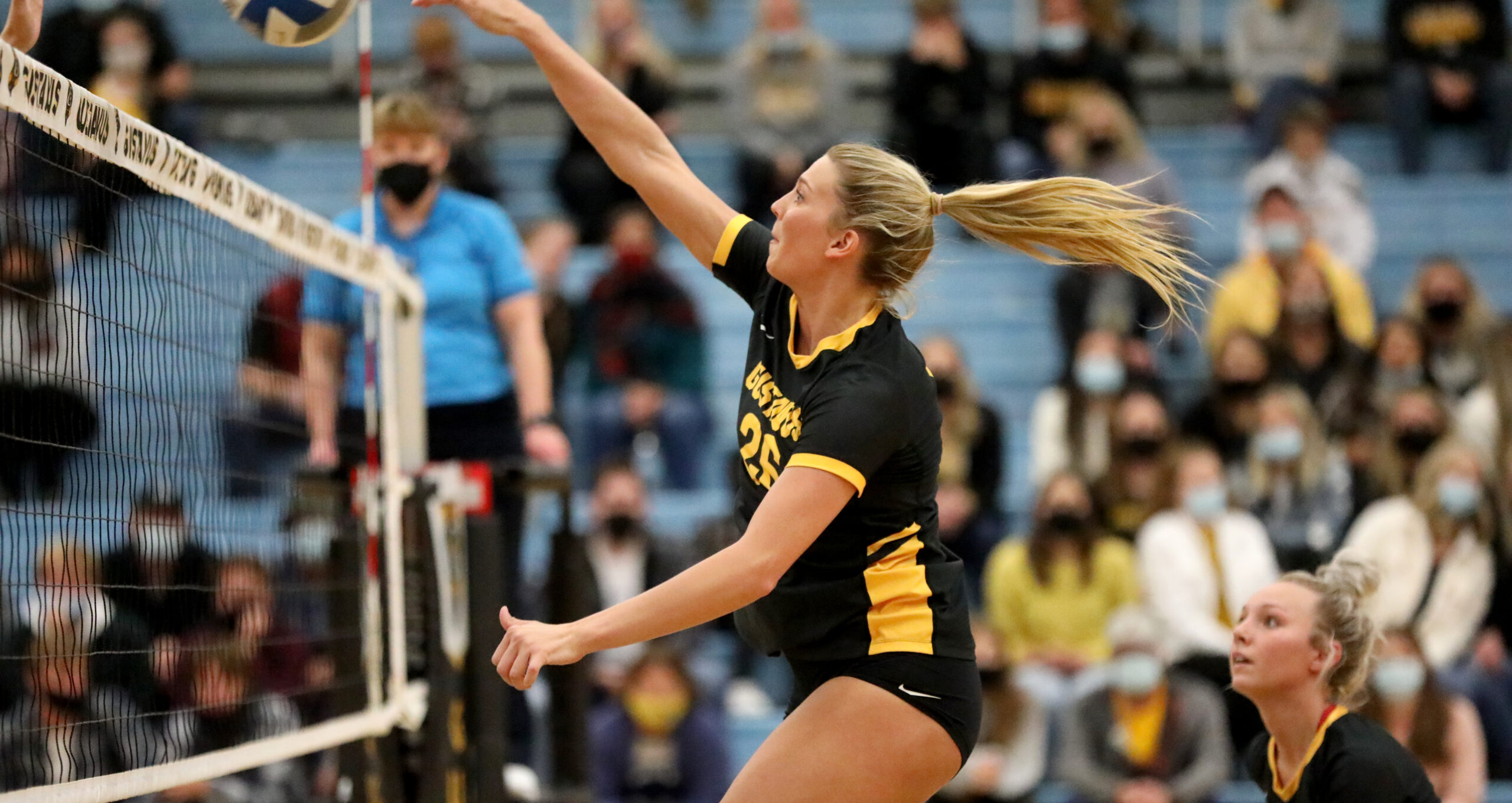 Volleyball Completes Weekend Conference Sweep