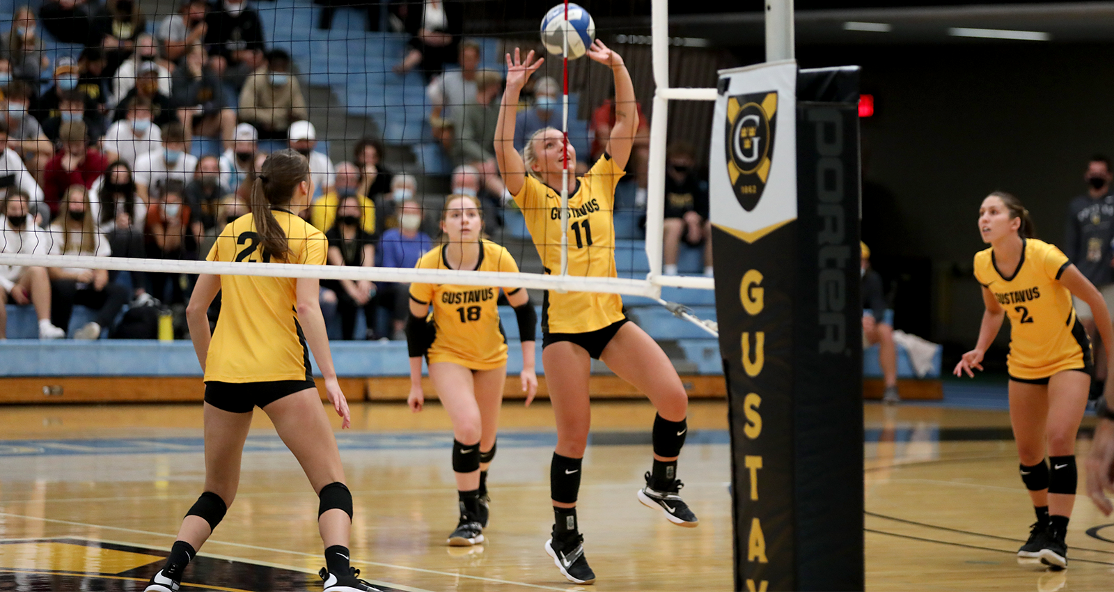 Volleyball Runs Away with Straight-Set Victory at Carleton