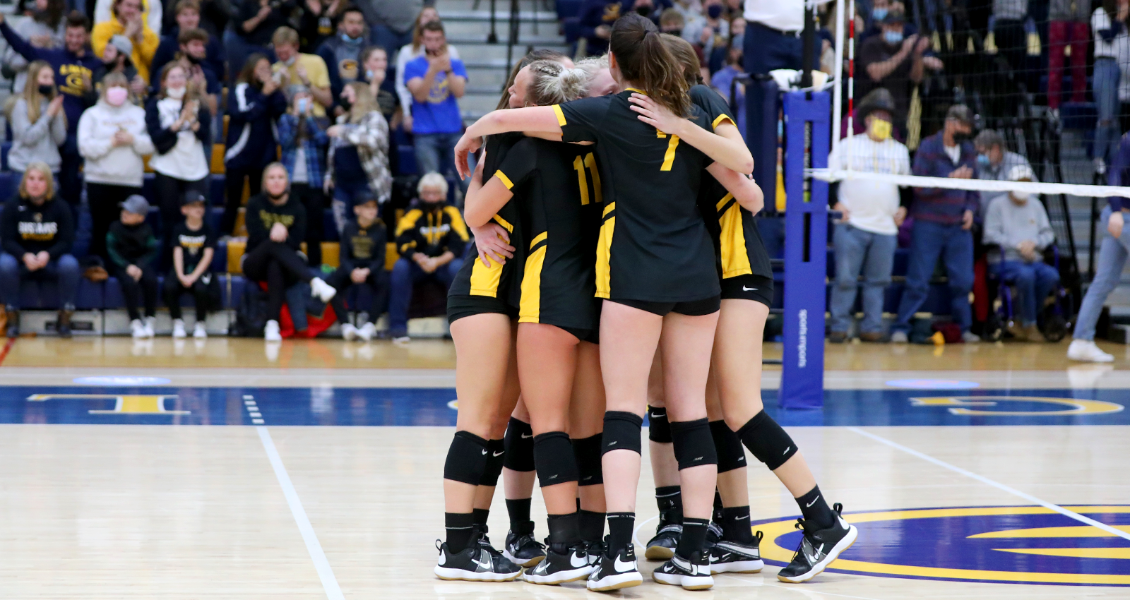 Volleyball’s Season Ends With Loss to UW-Eau Claire in NCAA Regional Semifinal