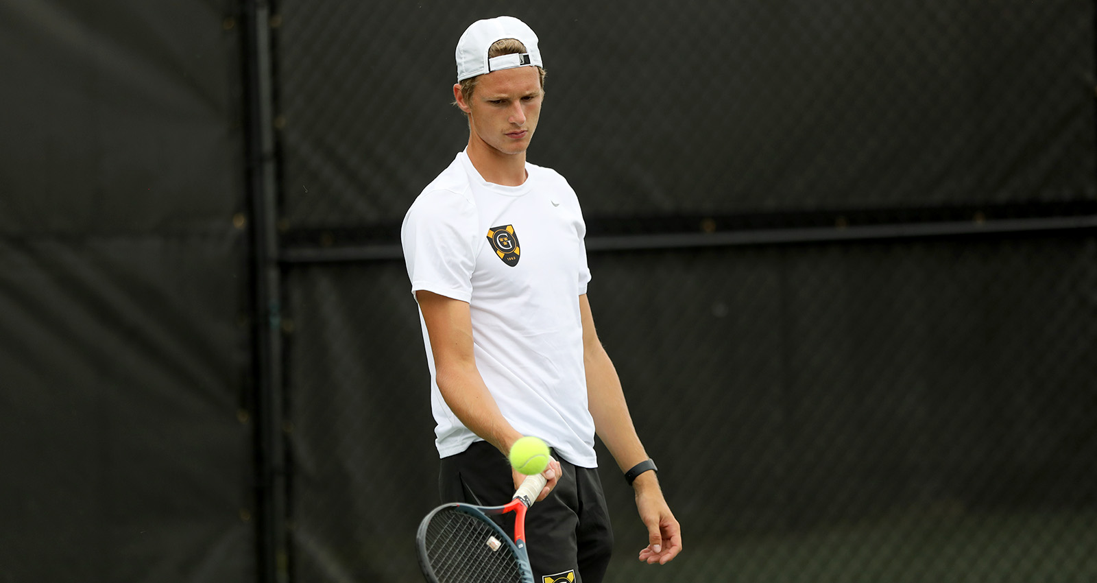 Gusties Fall to Heavyweight Case Western at National Indoors