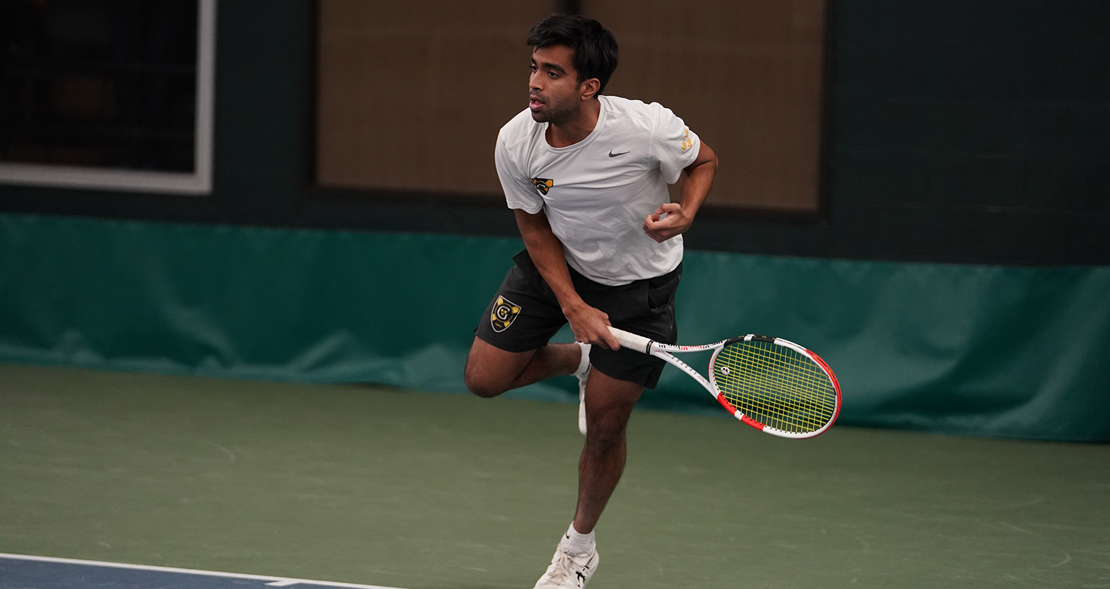 Gusties Drop Final Indoors Match to Defending National Champions