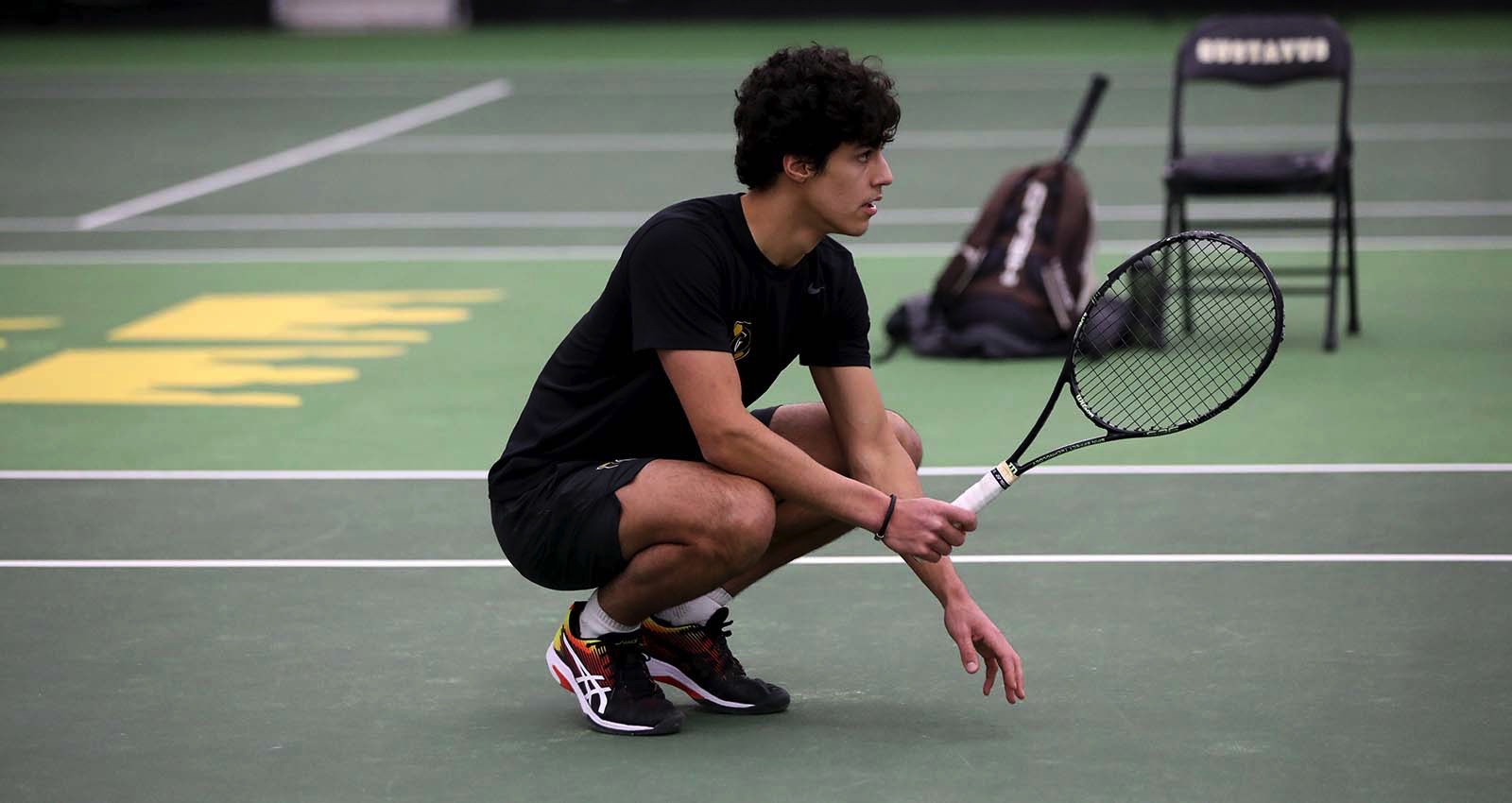 Men’s Tennis Falls to No. 2 Chicago 8-1