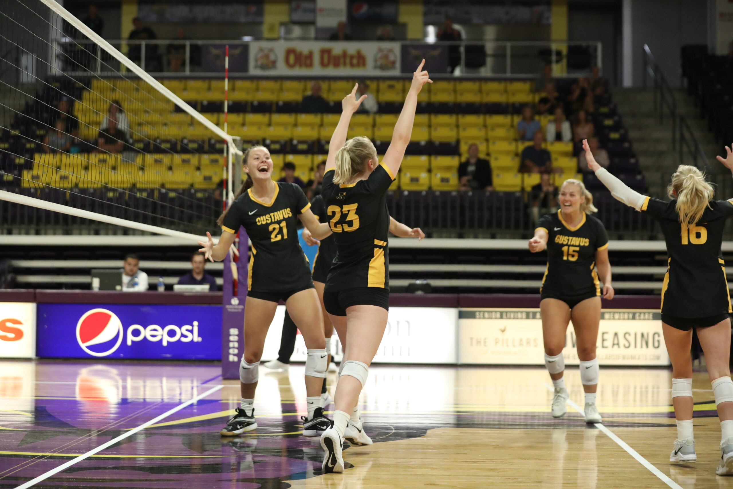 Gusties Push Winning Streak to Five